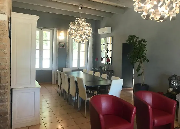 La Bastide Plein Sud De Marignan Villa